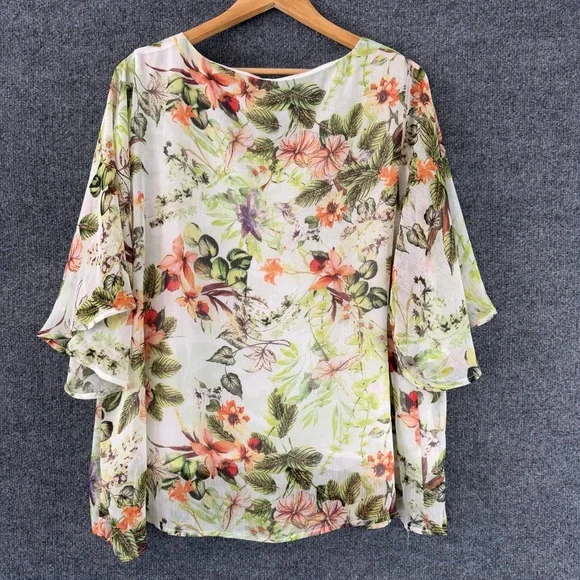 Rose & Olive Womens Floral Flutter Sleeve Top Size 3X Cream Lined Romantic - Picture 2 of 8